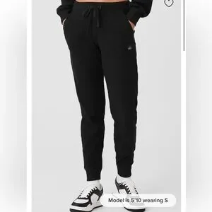 Alo muse sweatpants black